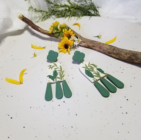 Handcrafted polymer clay earrings - Picture 2 of 5